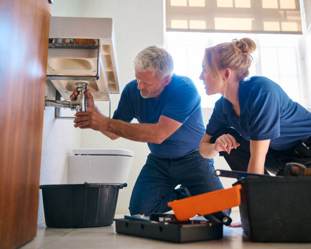 Best Emergency Plumber  in Avon, OH
